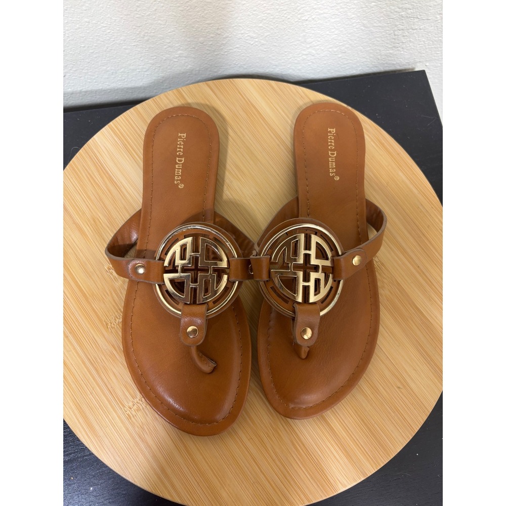 Pierre Dumas Thong Sandal Size 8 Limit-24 Cognac Brown Gold Medallion Flat